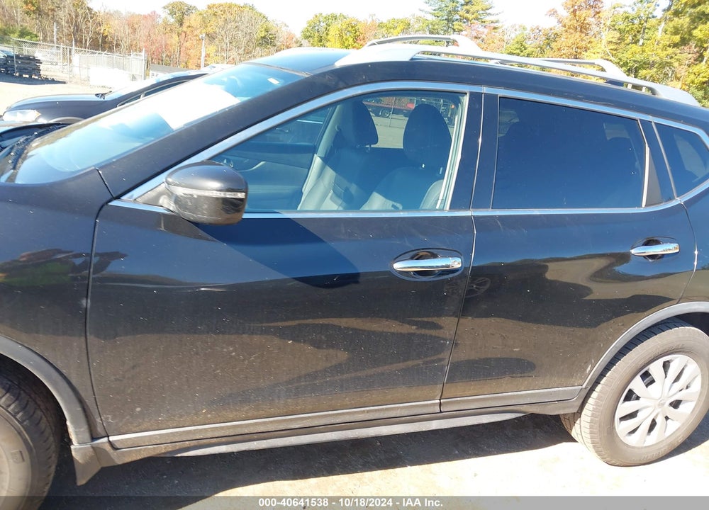 2017 NISSAN ROGUE S VIN: KNMAT2MV6HP589121