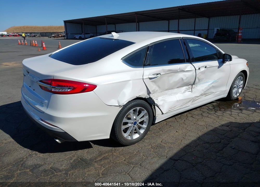 2020 FORD FUSION SE VIN: 3FA6P0HD6LR149472