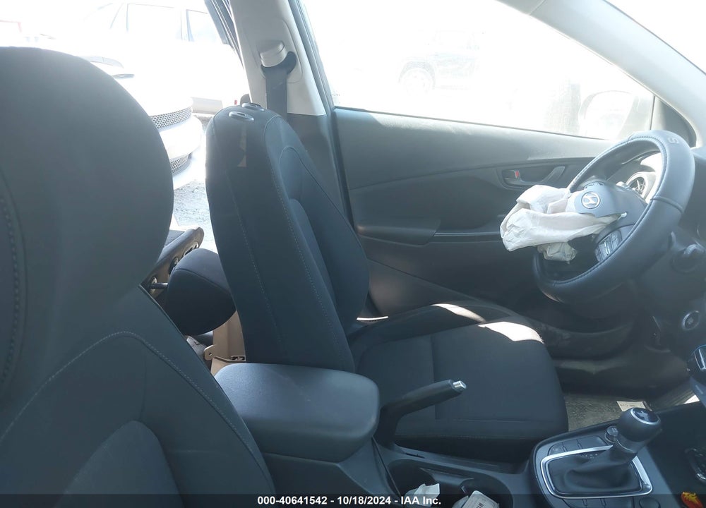 2022 HYUNDAI KONA SEL VIN: KM8K62ABXNU877755