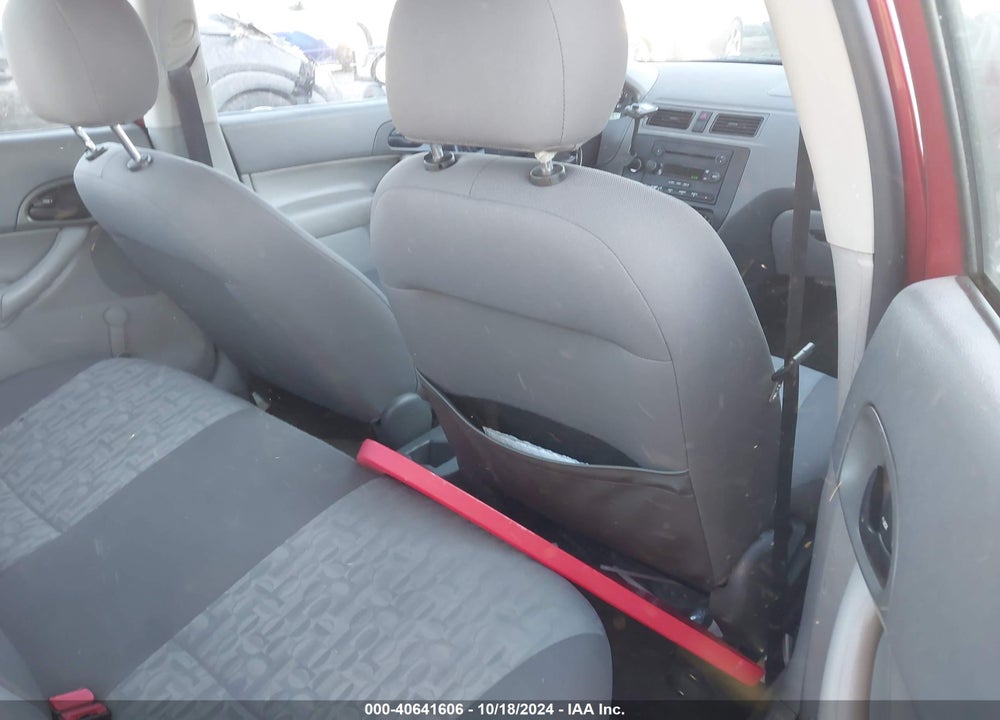 2005 FORD FOCUS ZX4 VIN: 1FAFP34N95W317377