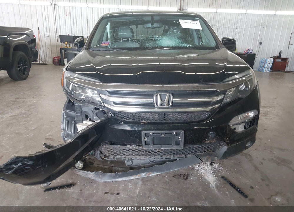 2017 HONDA PILOT EX-L VIN: 5FNYF6H80HB069170