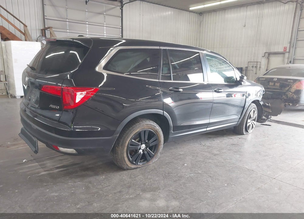 2017 HONDA PILOT EX-L VIN: 5FNYF6H80HB069170