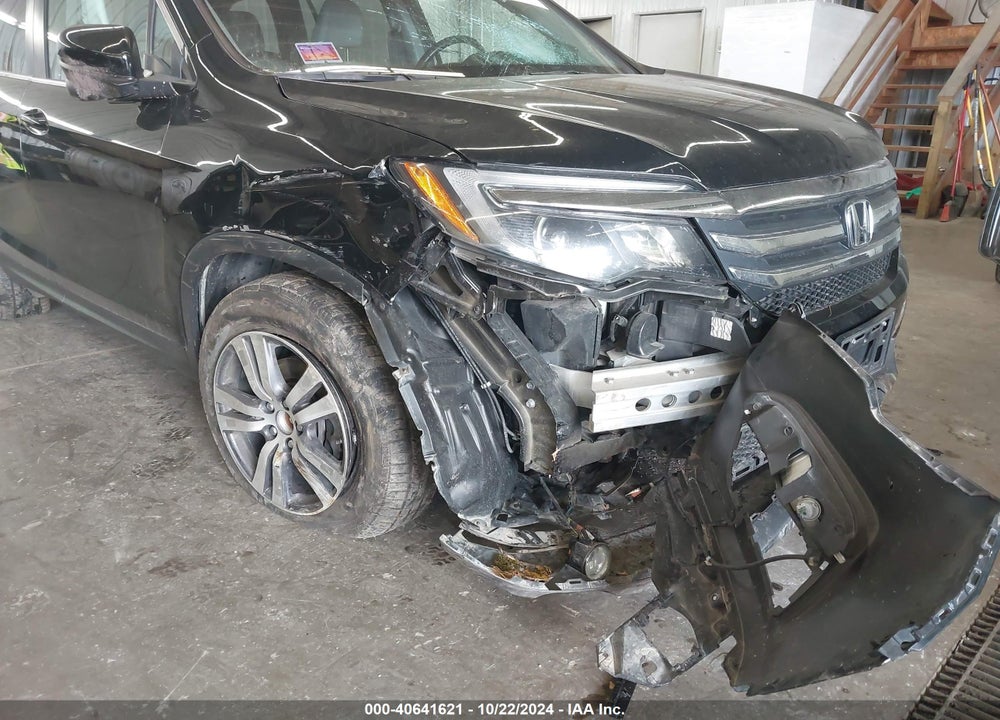2017 HONDA PILOT EX-L VIN: 5FNYF6H80HB069170