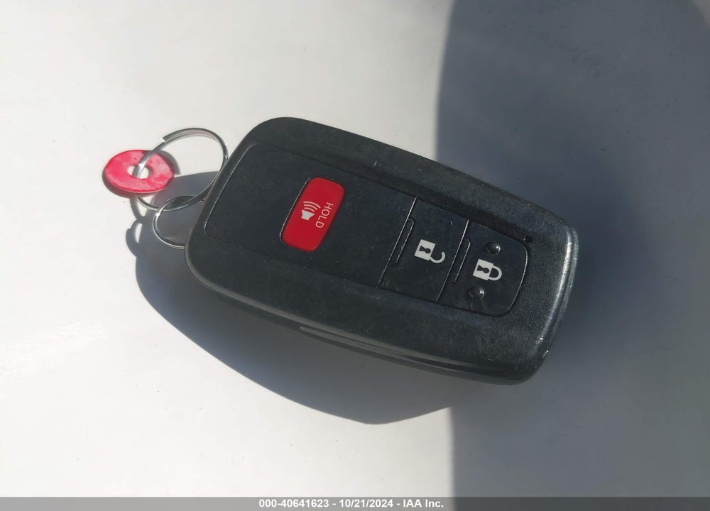 2016 TOYOTA PRIUS THREE TOURING VIN: JTDKARFU1G3020738