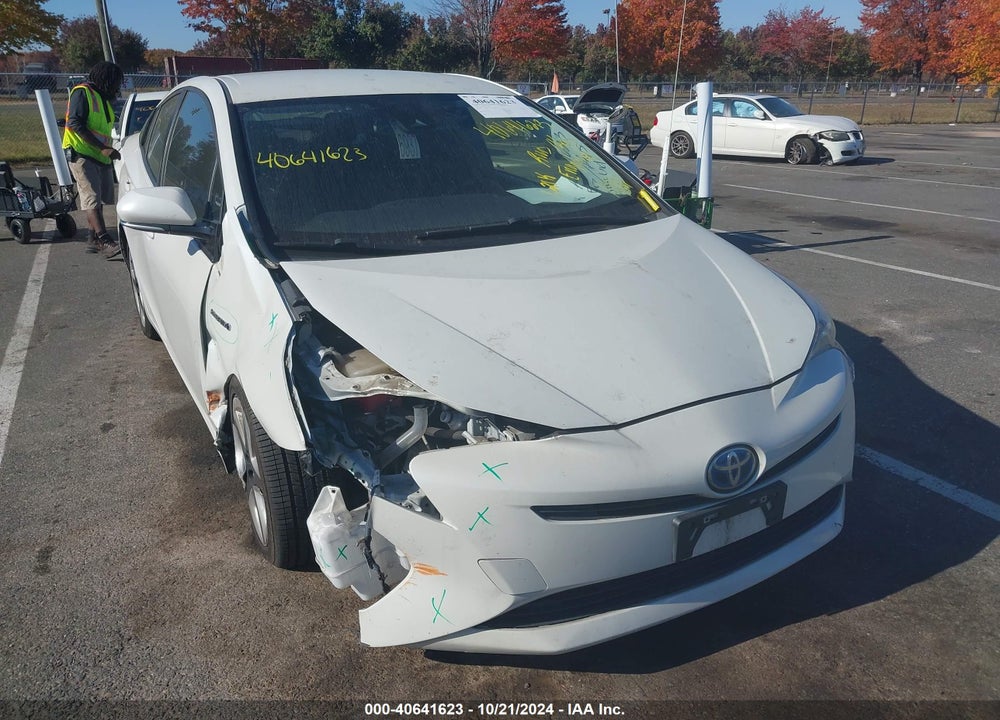2016 TOYOTA PRIUS THREE TOURING VIN: JTDKARFU1G3020738