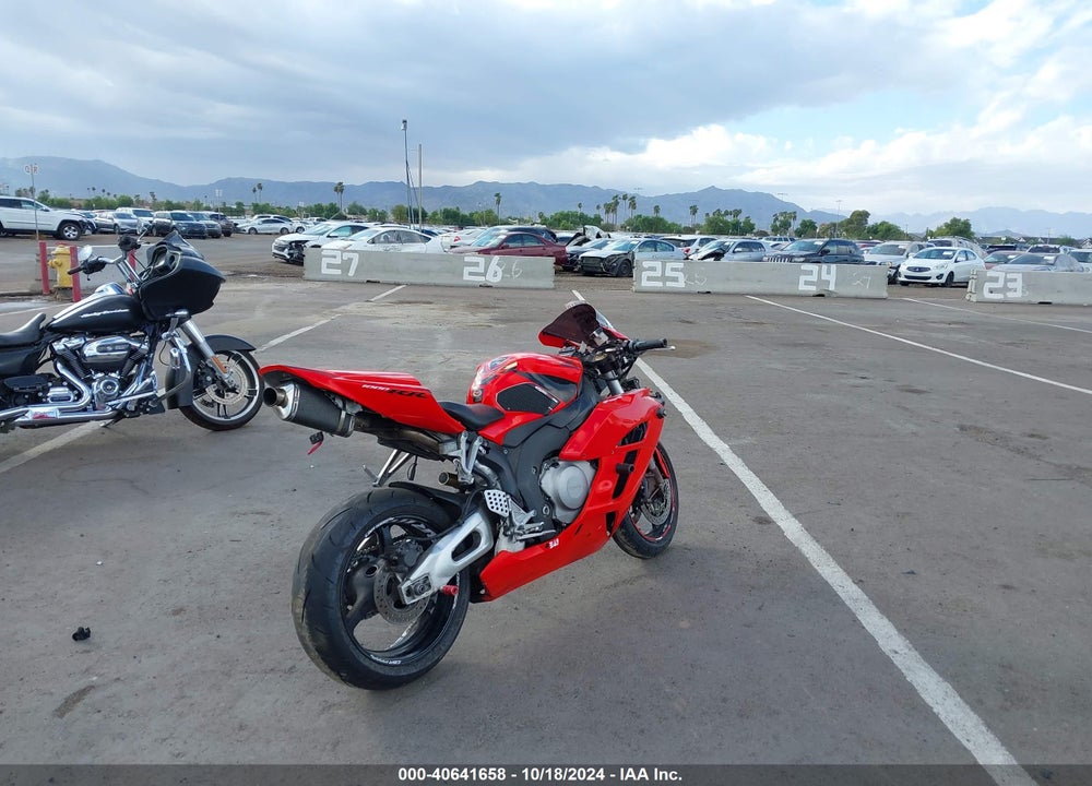 2005 HONDA CBR1000 RR VIN: JH2SC57105M100098