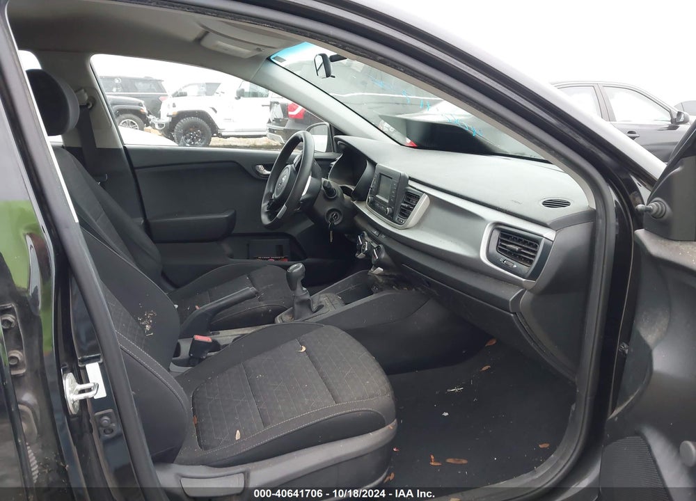 2018 KIA RIO LX VIN: 3KPA24ABXJE085508