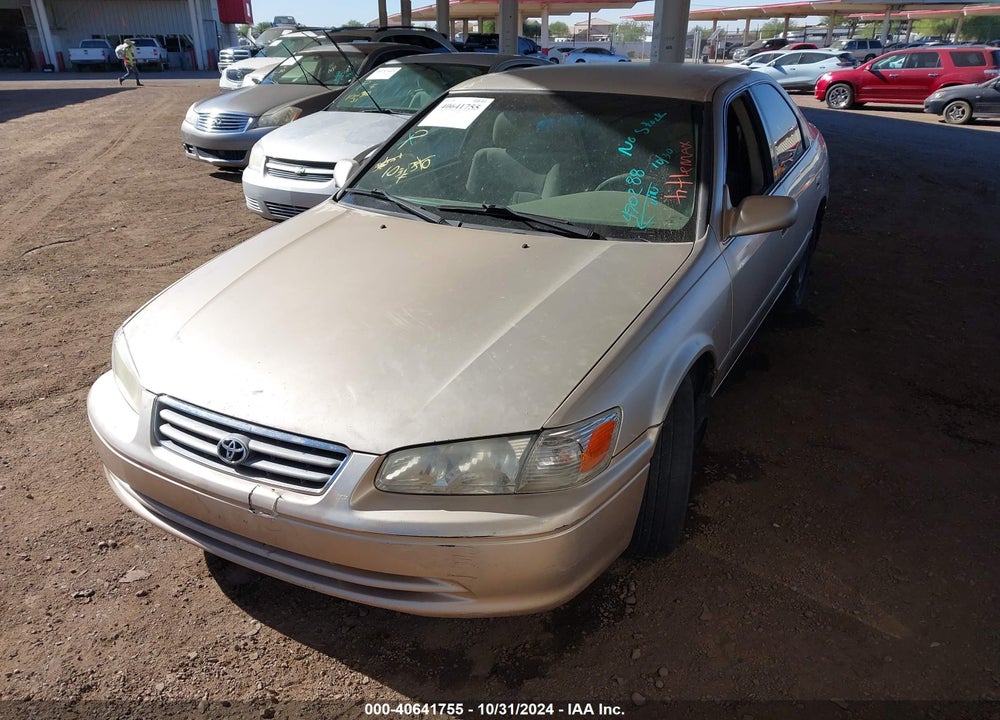 2000 TOYOTA CAMRY LE VIN: JT2BG22K3Y0490288