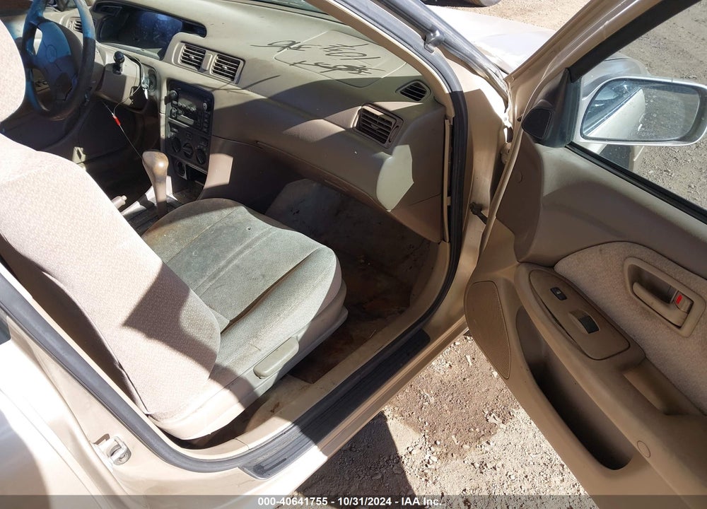 2000 TOYOTA CAMRY LE VIN: JT2BG22K3Y0490288
