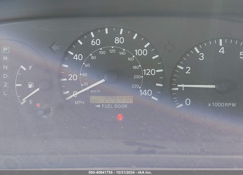 2000 TOYOTA CAMRY LE VIN: JT2BG22K3Y0490288
