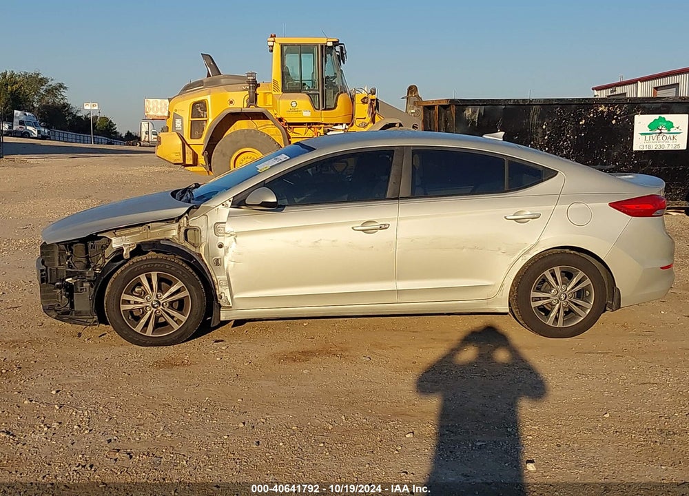2017 HYUNDAI ELANTRA VIN: 5NPD84LFXHH041350