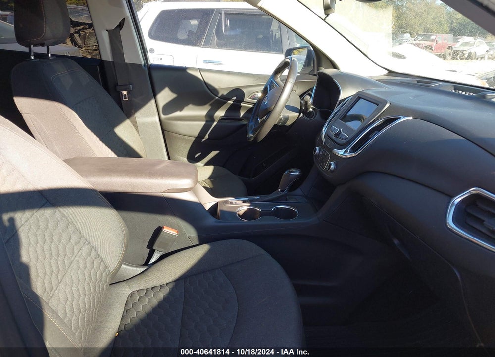 2019 CHEVROLET EQUINOX LT VIN: 3GNAXJEV0KL340594