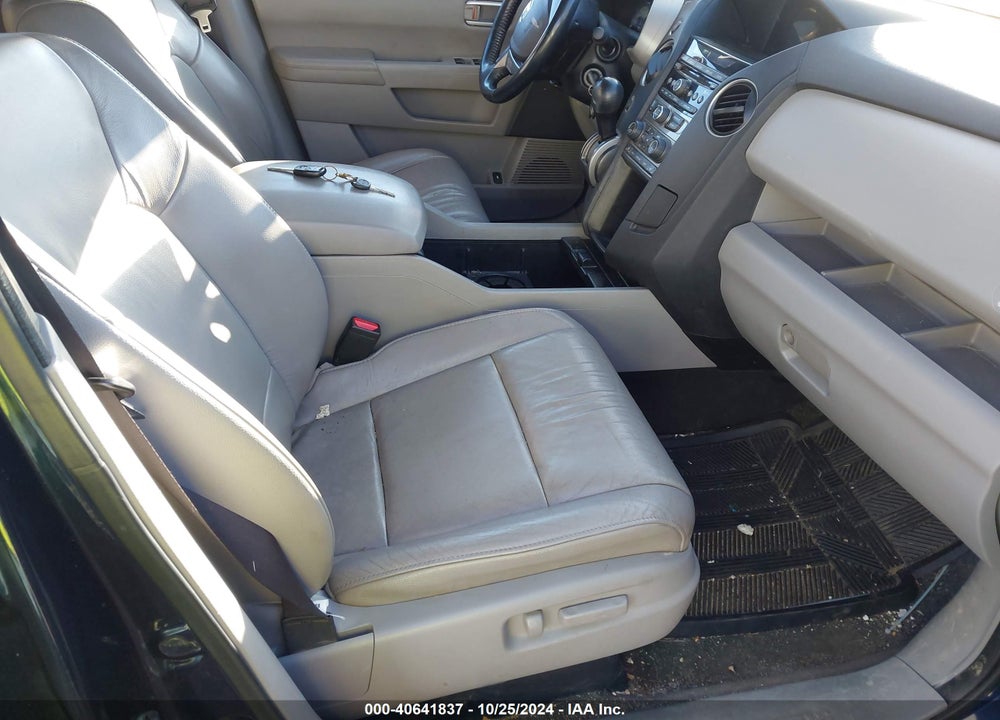 2014 HONDA PILOT EX-L VIN: 5FNYF4H53EB042244