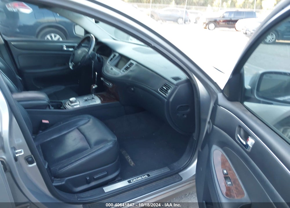 2009 HYUNDAI GENESIS 4.6 VIN: KMHGC46FX9U059373