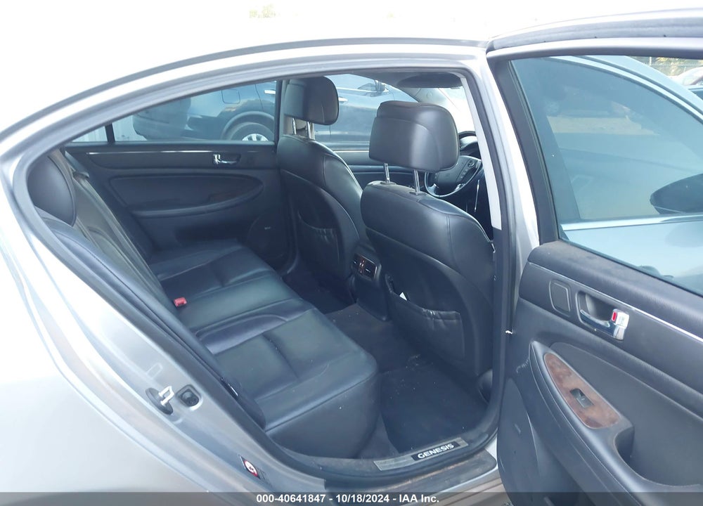 2009 HYUNDAI GENESIS 4.6 VIN: KMHGC46FX9U059373