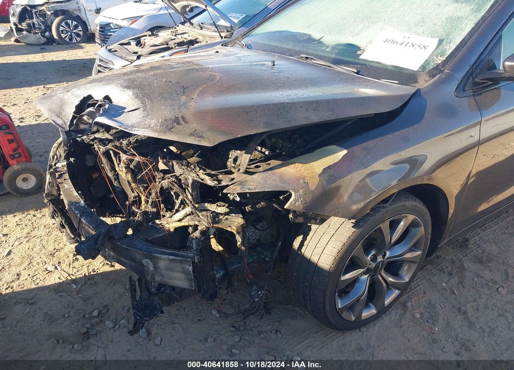 2015 CHRYSLER 200 S VIN: 1C3CCCBB2FN532080