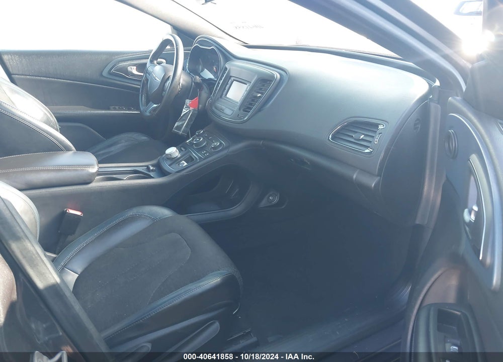 2015 CHRYSLER 200 S VIN: 1C3CCCBB2FN532080