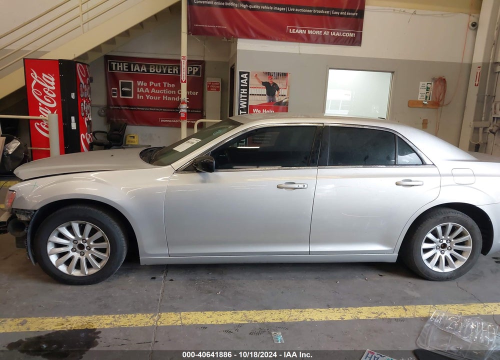 2012 CHRYSLER 300 VIN: 2C3CCAAG7CH113728
