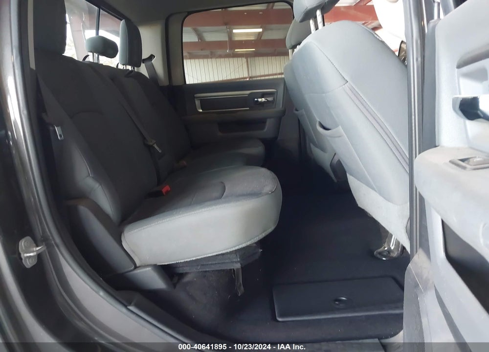 2016 RAM 1500 BIG HORN VIN: 3C6RR7LT1GG262893