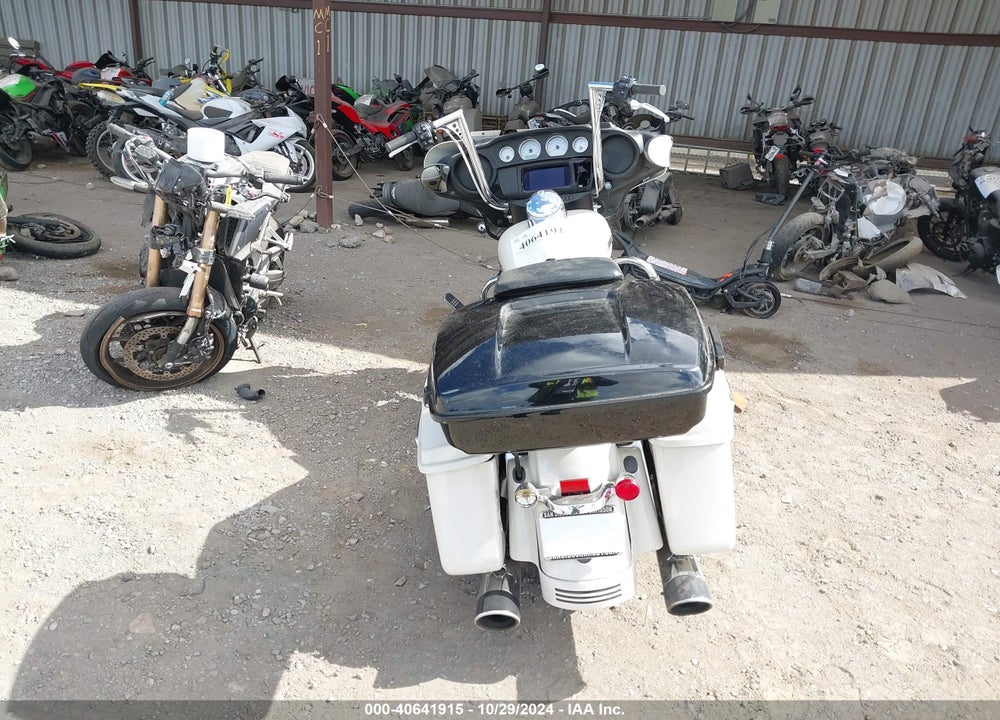 2022 HARLEY-DAVIDSON FLHX VIN: 1HD1KBC24NB601185