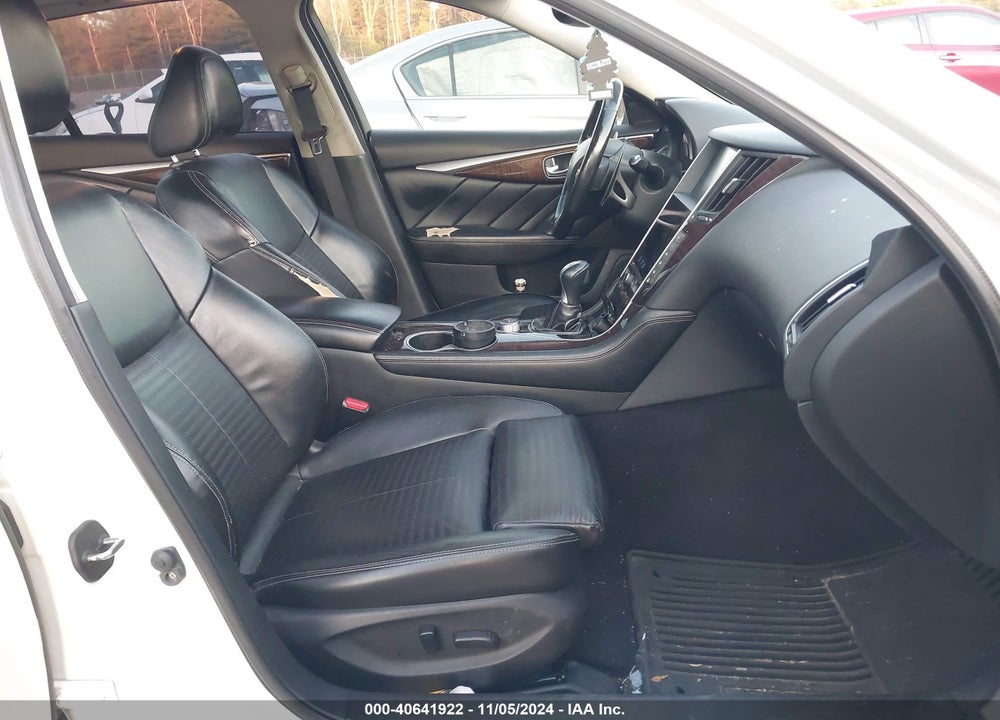 2015 INFINITI Q50 SPORT VIN: JN1BV7AR7FM390714