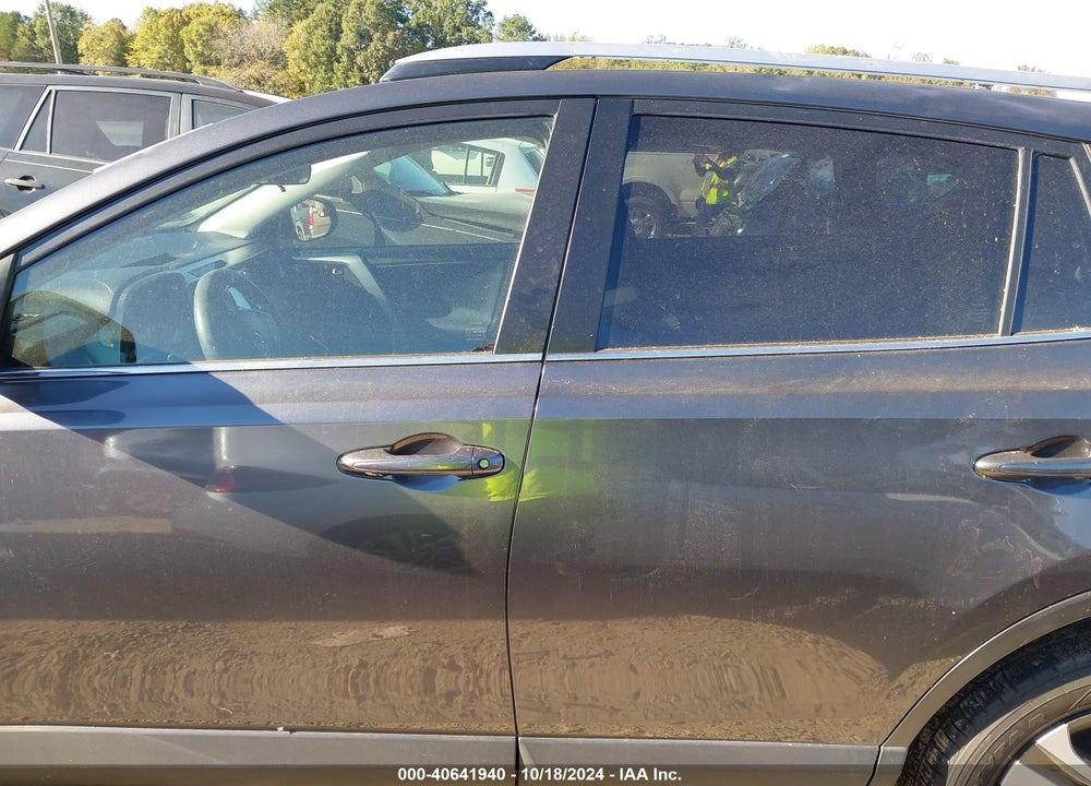 2016 TOYOTA RAV4 LE VIN: JTMBFREV6GJ065469