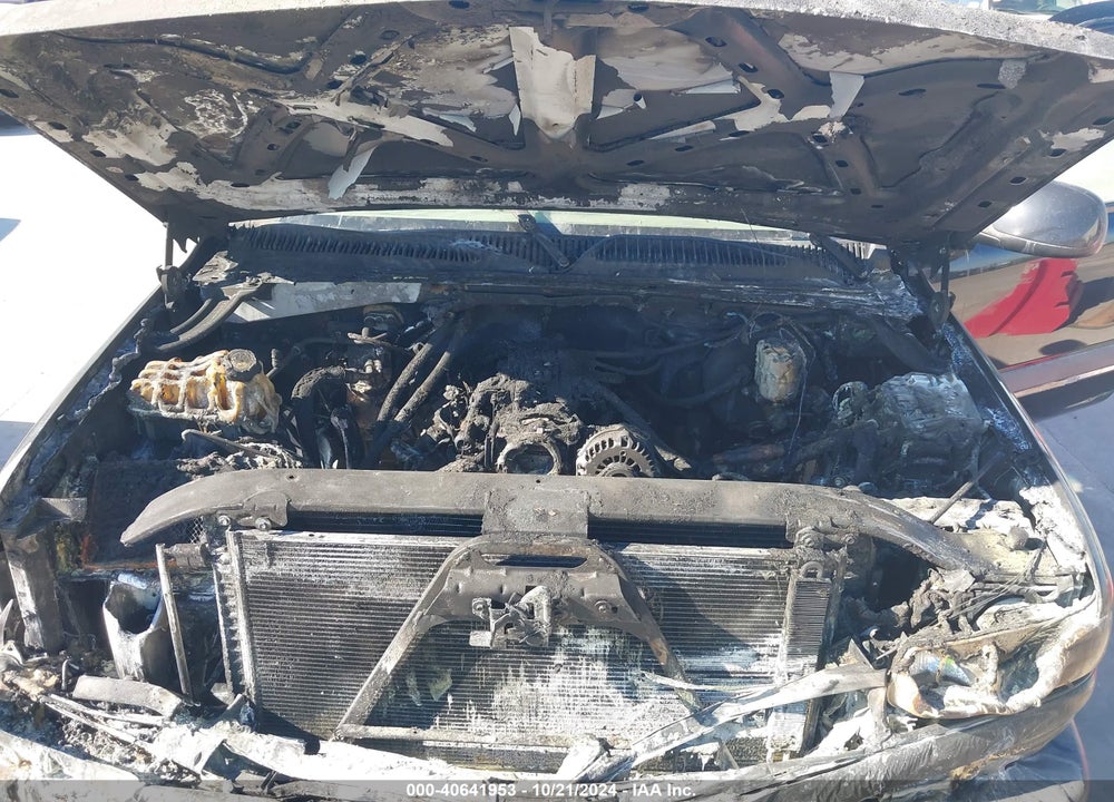 2002 CHEVROLET TAHOE LT VIN: 1GNEK13Z42R124925