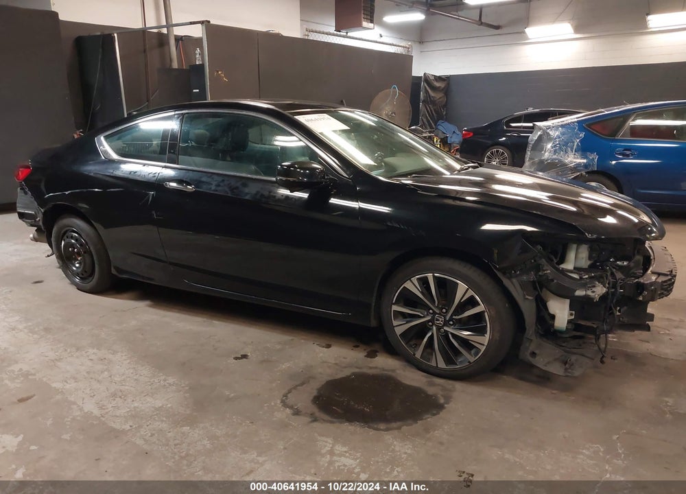 2017 HONDA ACCORD EX-L V6 VIN: 1HGCT2B82HA003010
