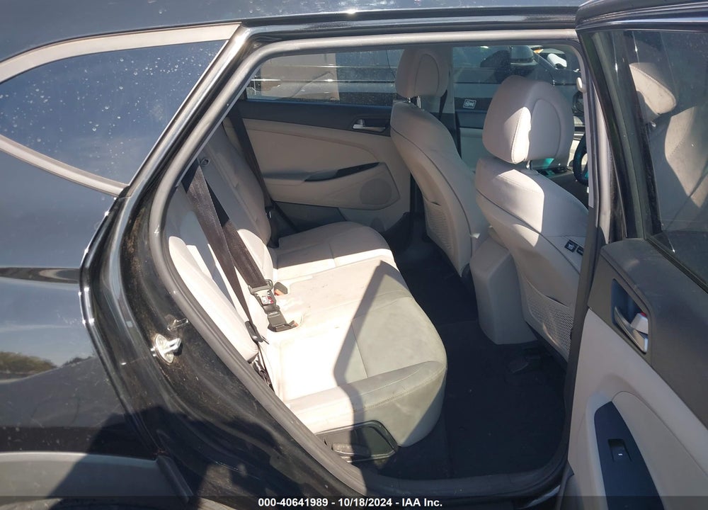 2018 HYUNDAI TUCSON SE VIN: KM8J23A48JU631716