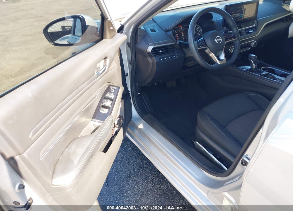 2023 NISSAN ALTIMA SV FWD VIN: 1N4BL4DV4PN395915