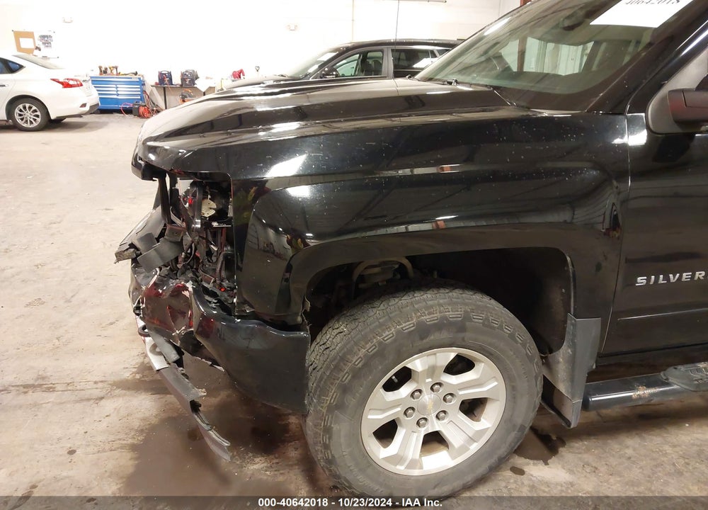2016 CHEVROLET SILVERADO 1500 2LT VIN: 3GCUKRECXGG281023
