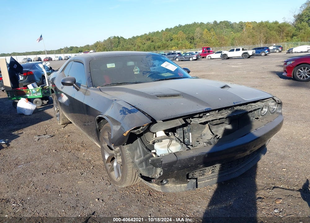 2019 DODGE CHALLENGER SXT VIN: 2C3CDZAG5KH649619
