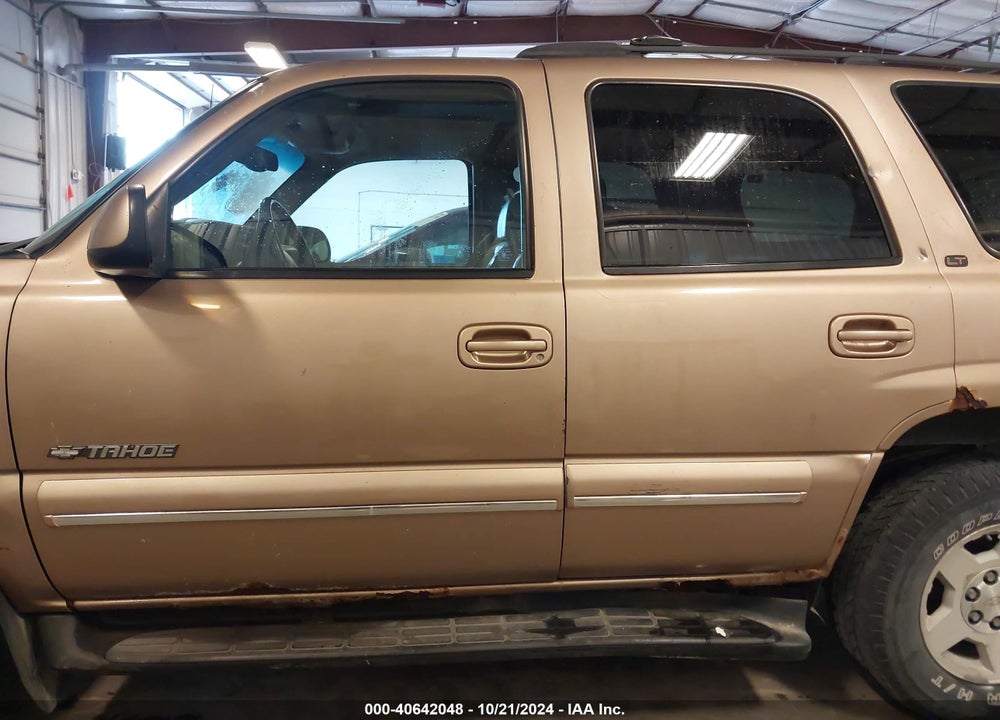 2001 CHEVROLET TAHOE LT VIN: 1GNEK13T61J170538
