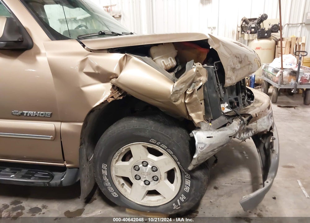 2001 CHEVROLET TAHOE LT VIN: 1GNEK13T61J170538