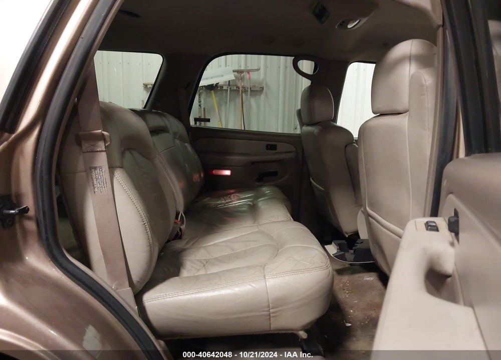 2001 CHEVROLET TAHOE LT VIN: 1GNEK13T61J170538