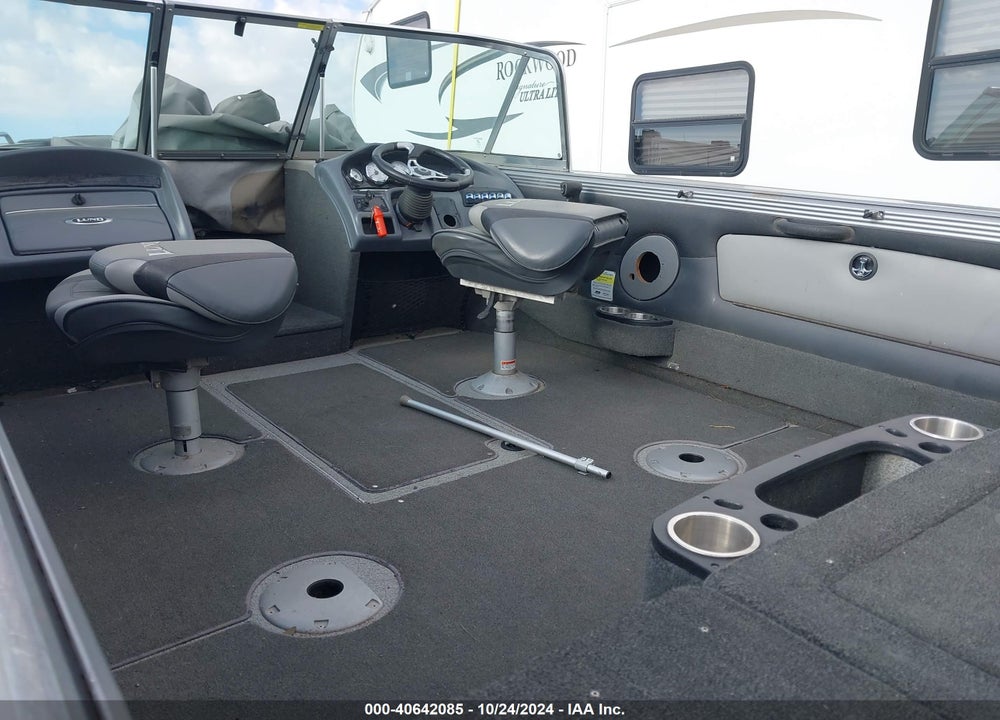 2015 LUND 1900 TYEE VIN: LBBJH617B515