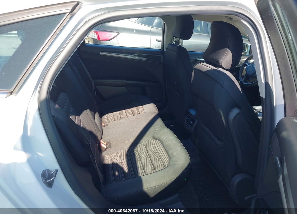 2016 FORD FUSION SE VIN: 3FA6P0H72GR118221