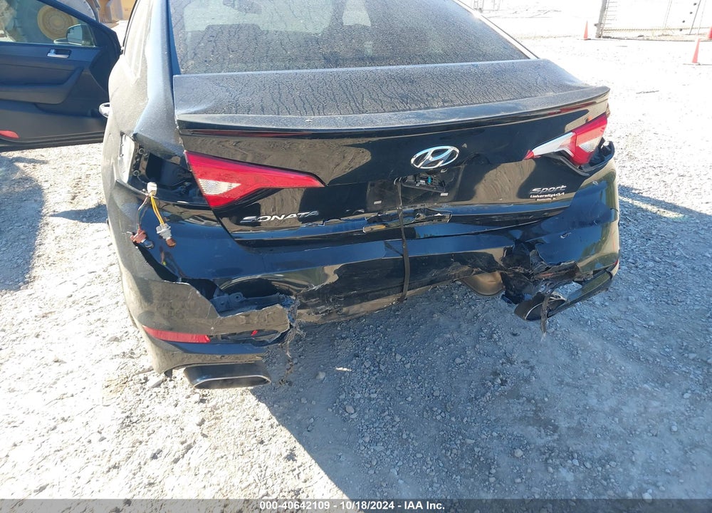2017 HYUNDAI SONATA SPORT VIN: 5NPE34AF8HH582127