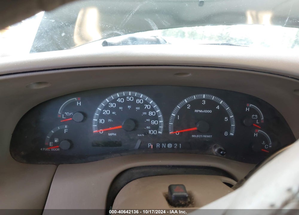 2002 FORD F-150 LARIAT/XLT VIN: 1FTRW08LX2KD59853