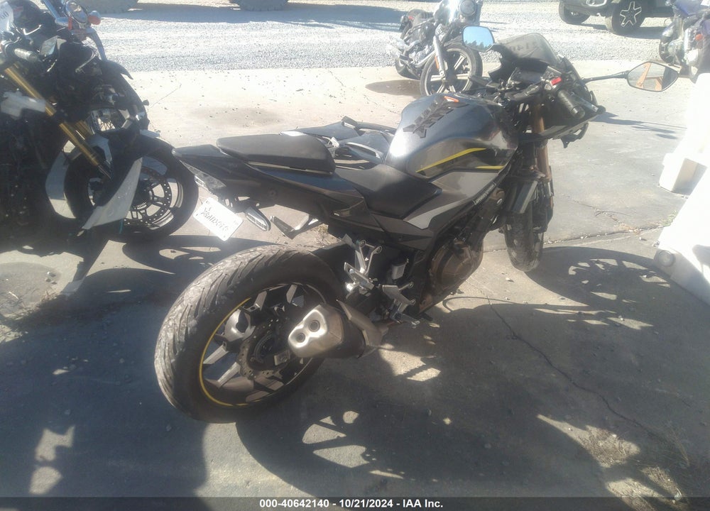 2022 HONDA CBR500 RA VIN: MLHPC625XN5301013