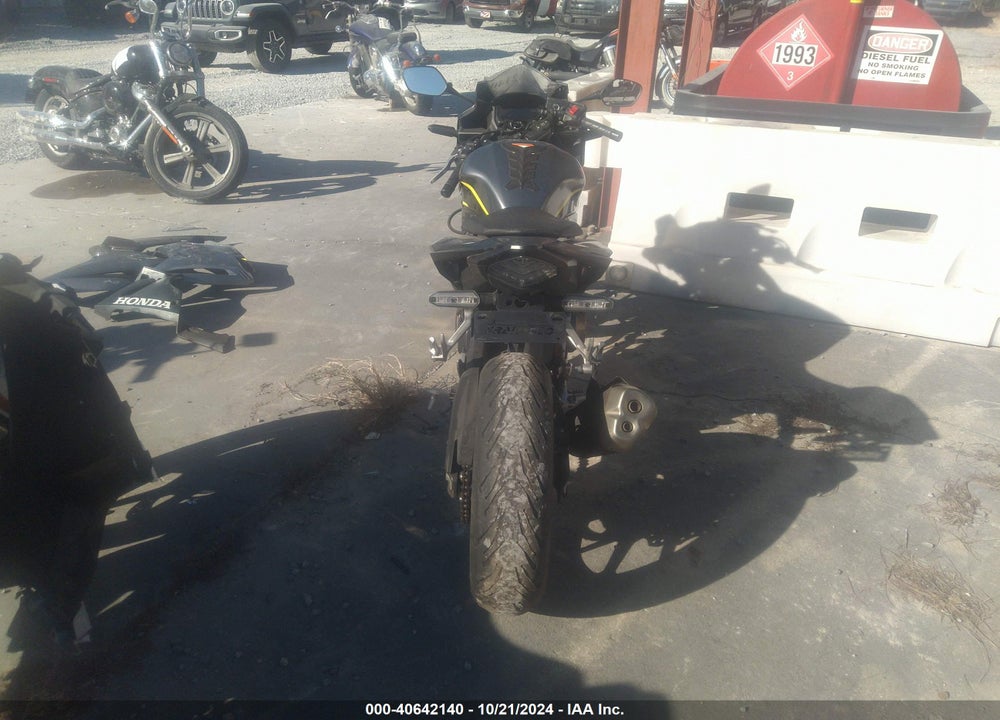2022 HONDA CBR500 RA VIN: MLHPC625XN5301013