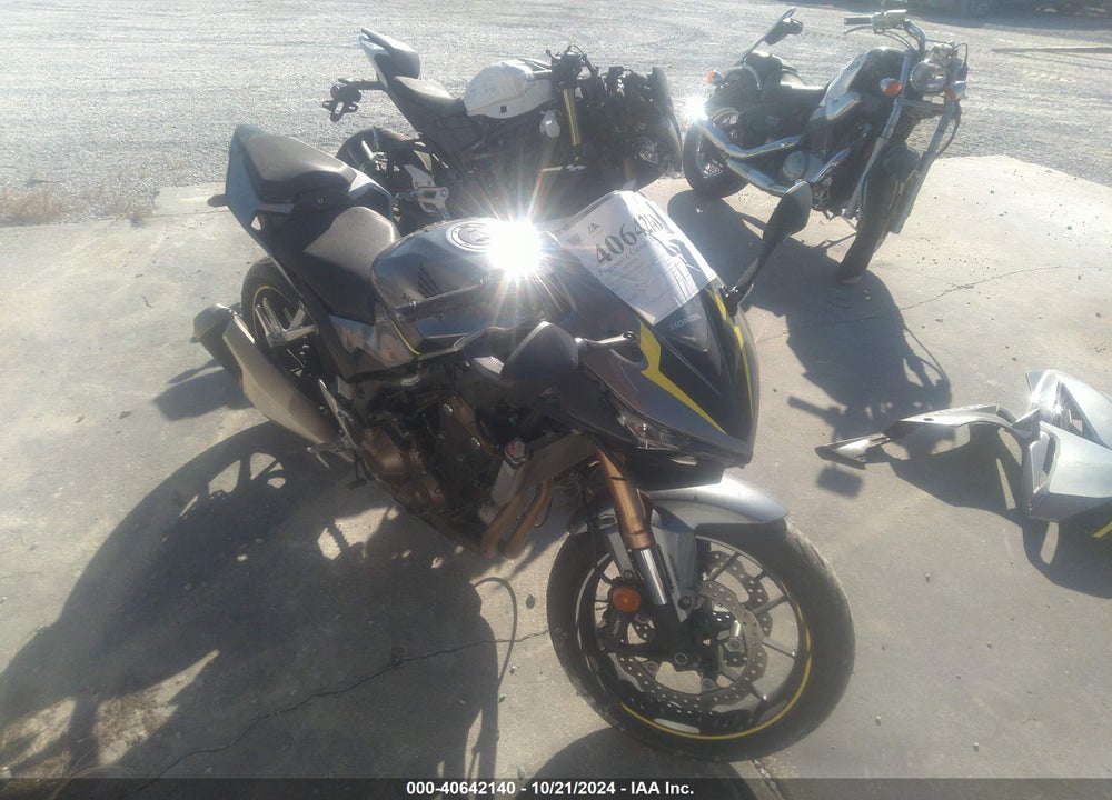 2022 HONDA CBR500 RA VIN: MLHPC625XN5301013