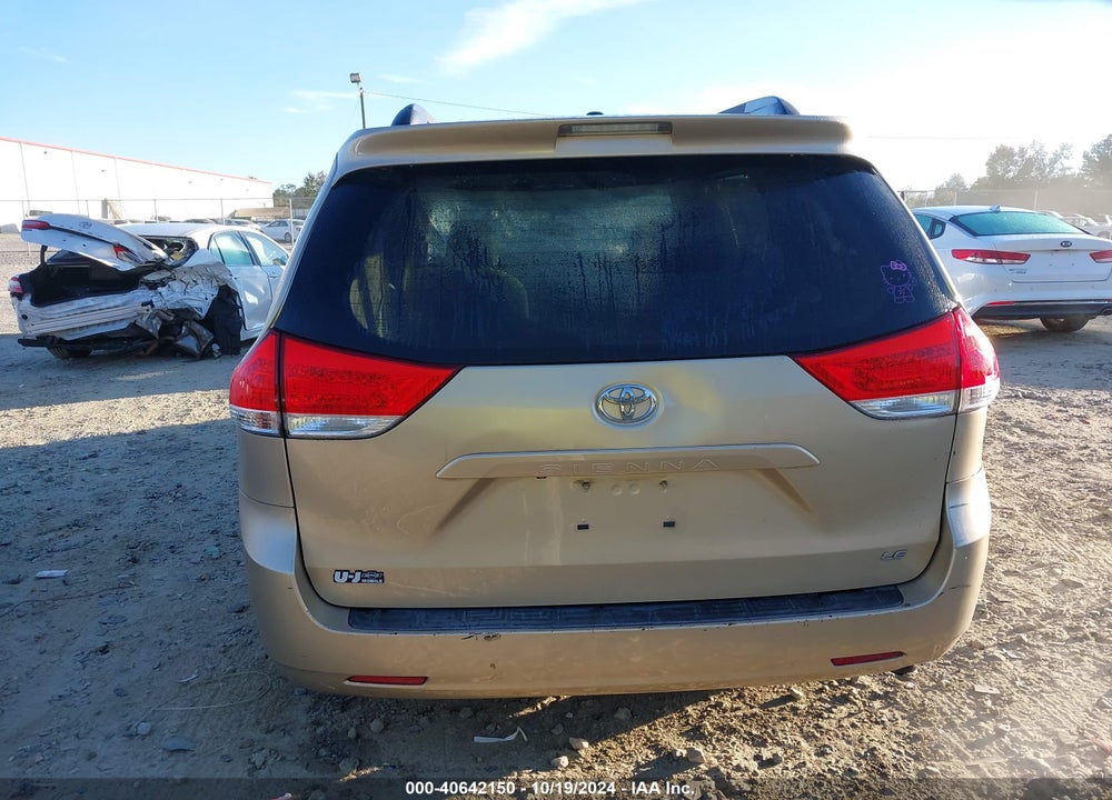 2011 TOYOTA SIENNA LE V6 VIN: 5TDKK3DC4BS017053