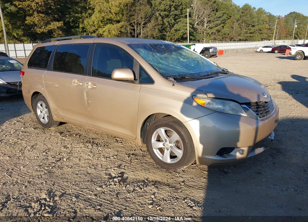 2011 TOYOTA SIENNA LE V6 VIN: 5TDKK3DC4BS017053