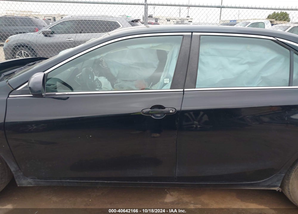 2017 TOYOTA CAMRY SE VIN: 4T1BF1FK2HU434118