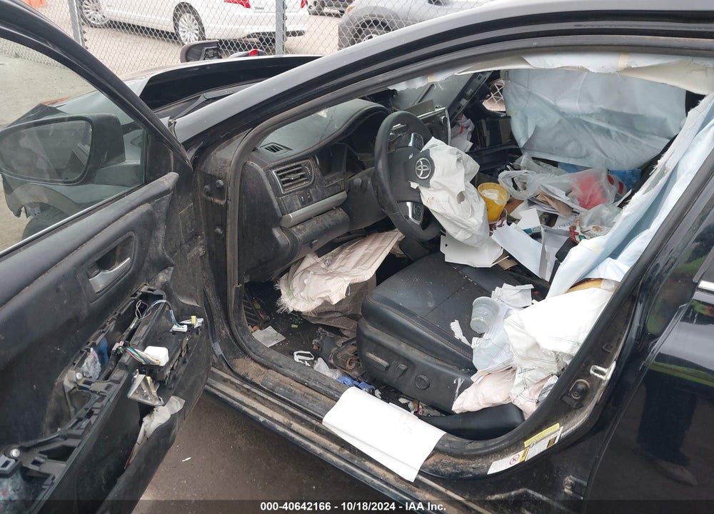 2017 TOYOTA CAMRY SE VIN: 4T1BF1FK2HU434118