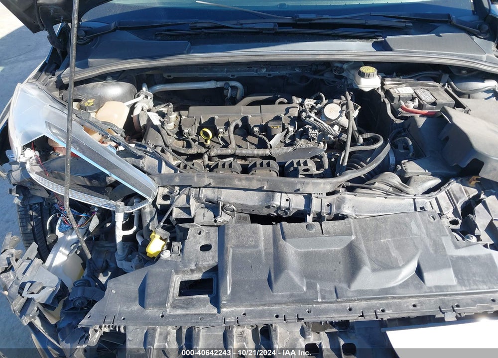 2018 FORD FOCUS SE VIN: 1FADP3F2XJL279891