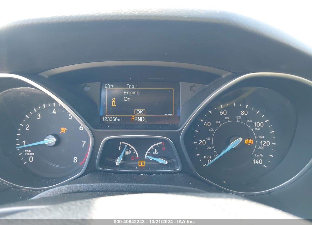 2018 FORD FOCUS SE VIN: 1FADP3F2XJL279891