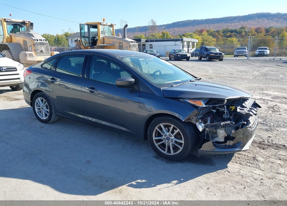 2018 FORD FOCUS SE VIN: 1FADP3F2XJL279891
