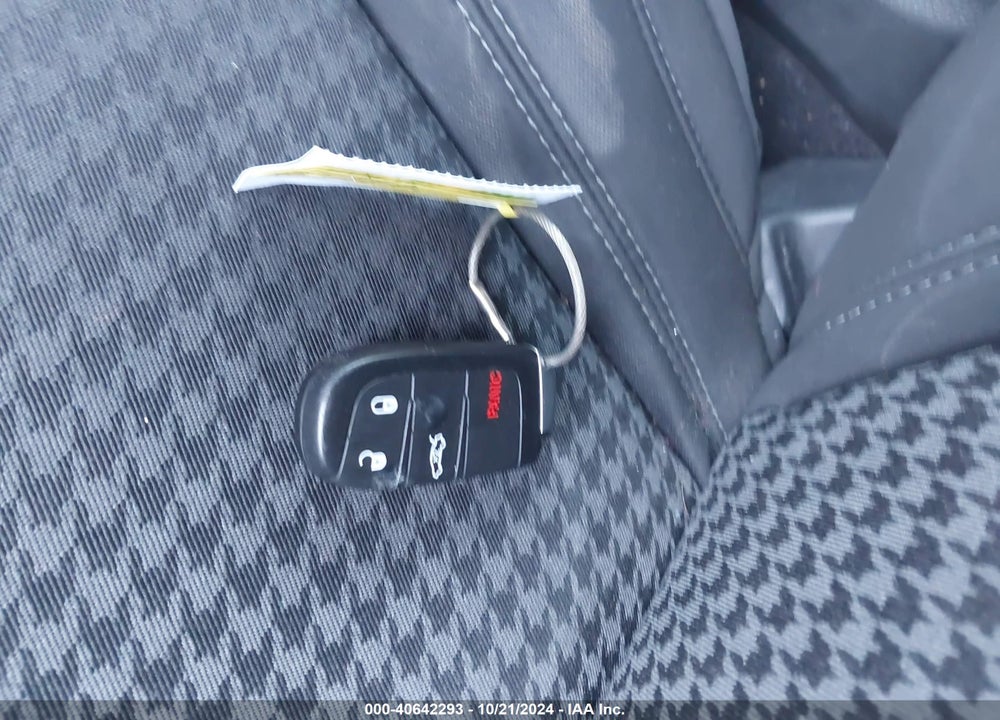 2022 DODGE CHALLENGER SXT VIN: 2C3CDZAG0NH260391